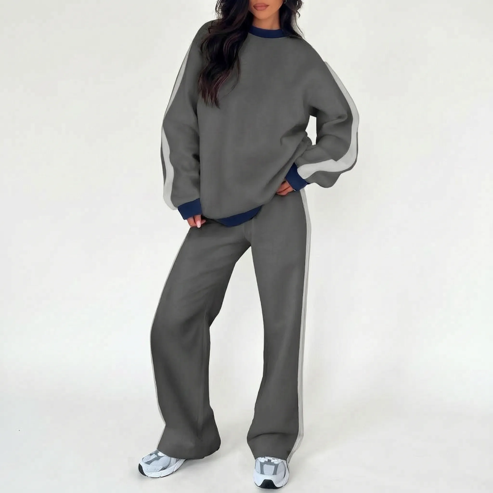 LoungeVibe - Two-Piece Women's Lounge Set