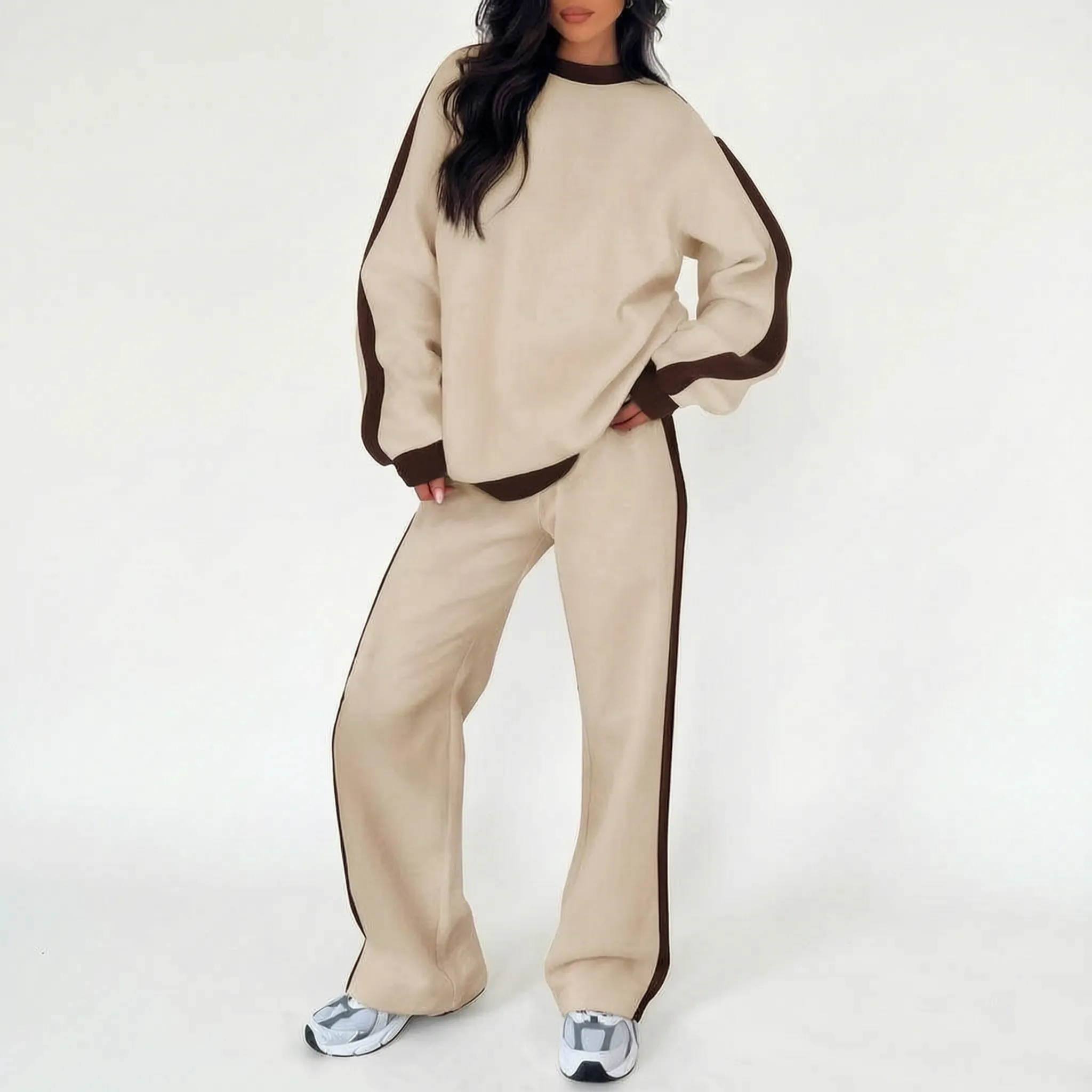 LoungeVibe - Two-Piece Women's Lounge Set
